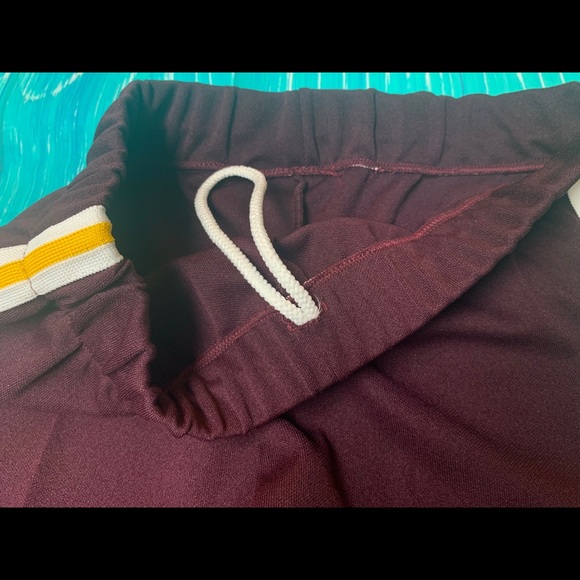 Kids 16 Maroon Cheerleading Athletic Shorts NWT - Picture 2 of 3